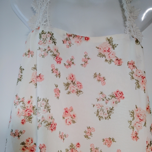 Forever 21 Floral Sleeveless Blouse Sz-M - Picture 2 of 4